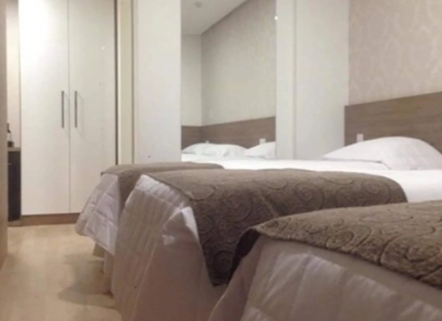 Holiday & Business Hotel - Em Frente Ao Centro De Eventos E Arena Conda Chapeco 4*,