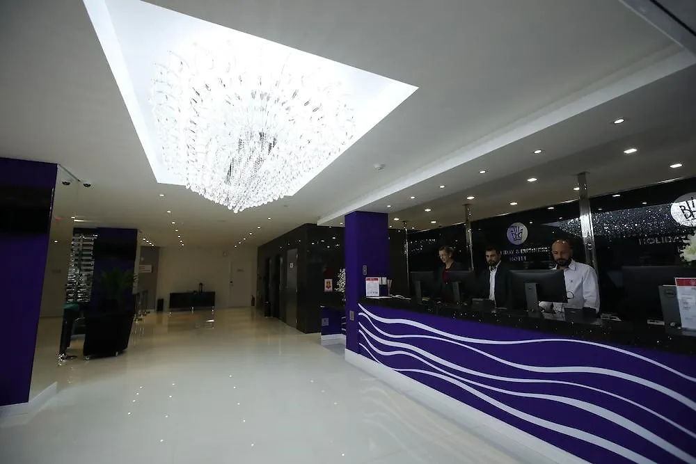 Holiday & Business Hotel - Em Frente Ao Centro De Eventos E Arena Conda Chapeco