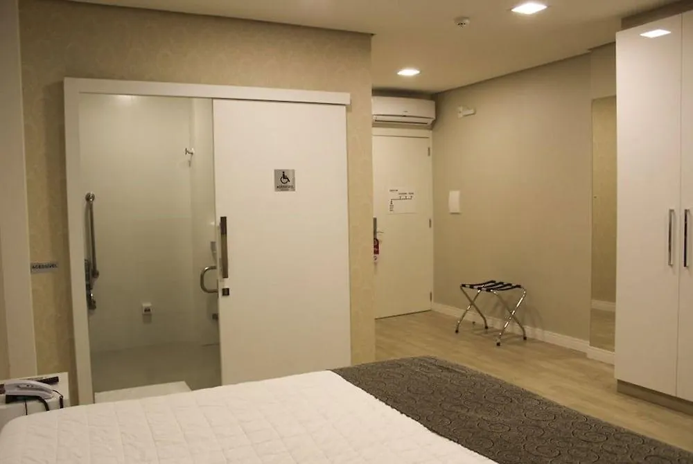 Holiday & Business Hotel - Em Frente Ao Centro De Eventos E Arena Conda Chapeco Brazil