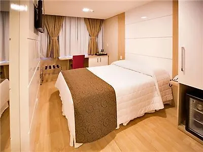 Holiday & Business Hotel - Em Frente Ao Centro De Eventos E Arena Conda Chapeco